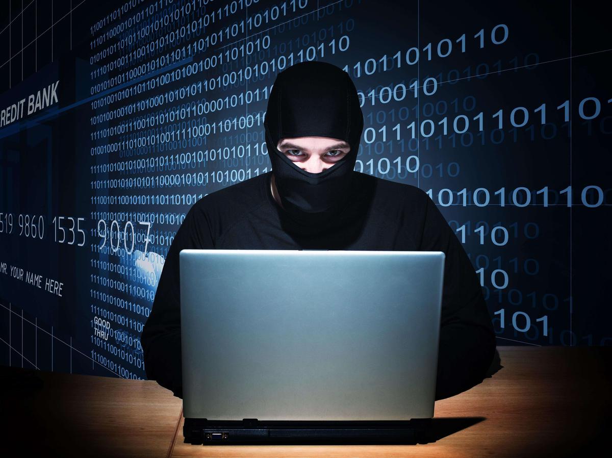 Pirates ou hackers : ils en ont après vos appareils numériques